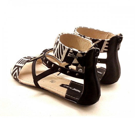 Sandálias planas Mtng Mulher Beige Preto