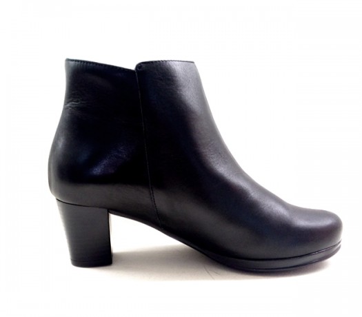 Botas Desire salto alto Preto