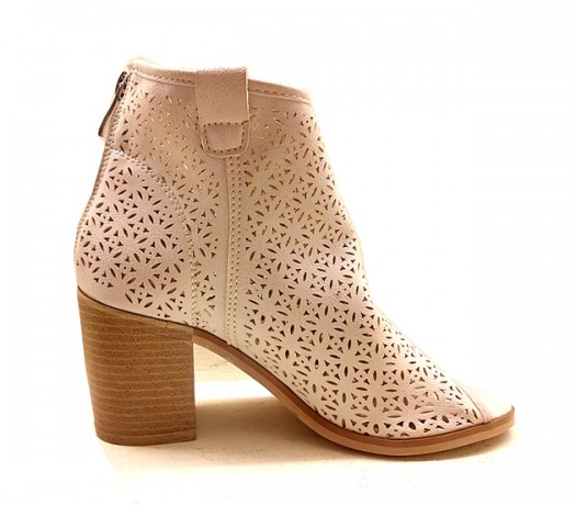 Sandals Mulher Bege Caladas